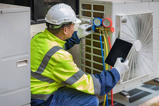 Professional Hvac technician working in Mission Hills, CA